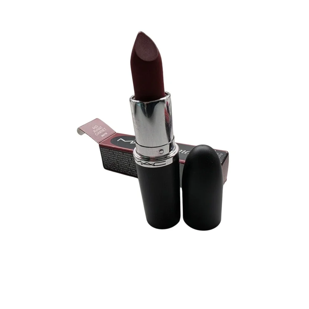 MAC Macximal Silky Matte Lipstick 660 Avant Garnet